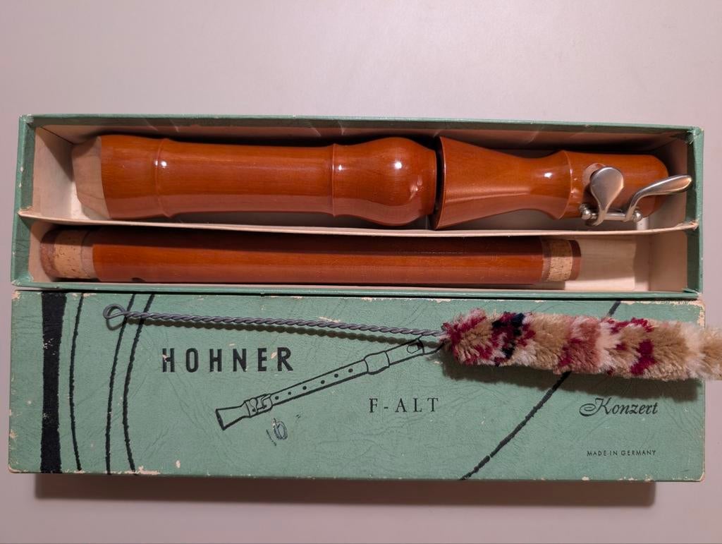 Hohner Konzert F-Alt Blokfluit, Muziek en Instrumenten, Blaasinstrumenten | Blokfluiten, Gebruikt, Alt, Met koffer, hoes of etui