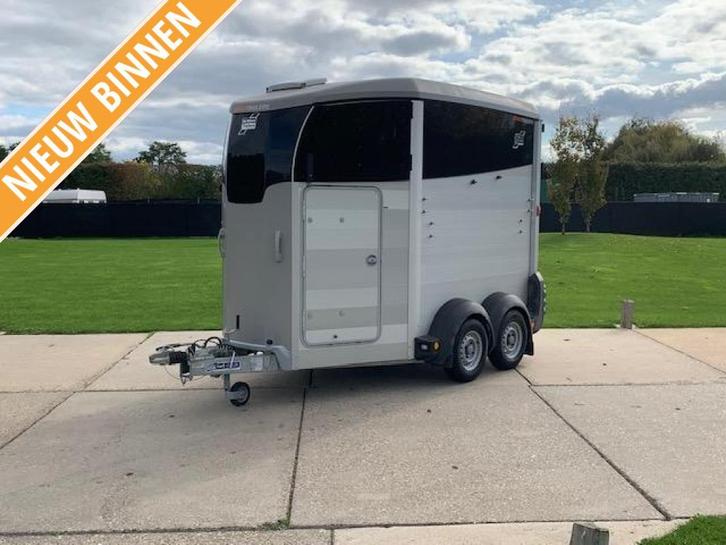 IFOR Williams Trailer HBX 506 met zadelkast, Dieren en Toebehoren, Paarden en Pony's | Trailers en Aanhangwagens, Gebruikt, Overige typen