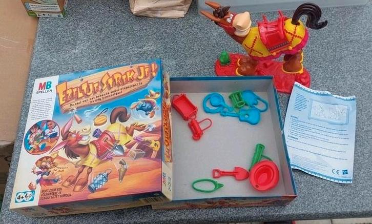 Ezeltje Strek Je - MB Spellen, Hobby en Vrije tijd, Gezelschapsspellen | Bordspellen, Gebruikt, Een of twee spelers, Drie of vier spelers