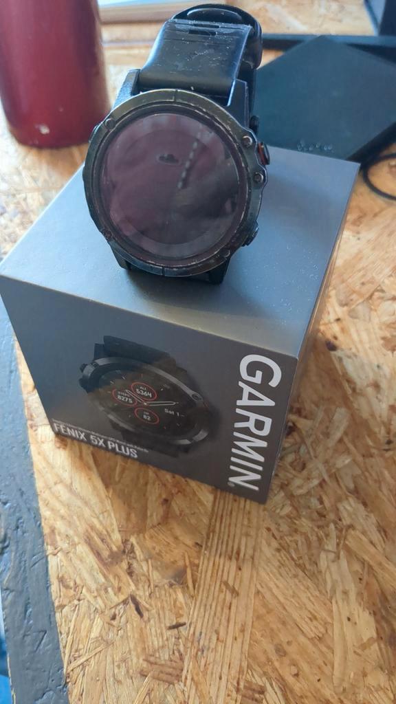 Garmin Fenix 5X Plus - GPS sporthorloge, Sieraden, Tassen en Uiterlijk, Sporthorloges, Gebruikt, Zwart, Afstand, Calorieverbanding