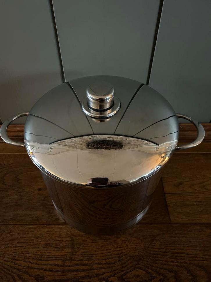 Grote Soeppan - Inductie Geschikt - Zo Goed Als Nieuw, Huis en Inrichting, Keuken | Potten en Pannen, Zo goed als nieuw, Kookpan of Snelkookpan