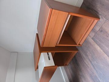 Nachtkastje, 2 stuks beschikbaar voor biedingen