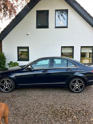 Prachtige Mercedes-Benz C 180. 2008. lage km! beschikbaar voor biedingen