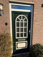 Klassieke groene kunstof voordeur met boogvormig raam, Deurkozijn, Zo goed als nieuw, Hout, Ophalen