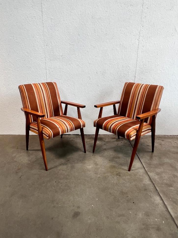 Tweetal Vintage Houten Fauteuils Met Gestreepte Stof, 1970’s, Huis en Inrichting, Fauteuils, Gebruikt, Hout, Stof, 50 tot 75 cm