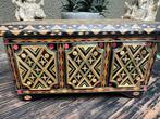 Houten kistje uit Albanie riet ingelegd handwerk vintage, Overige materialen, Minder dan 50 cm, Ophalen of Verzenden, Schipluidenlaan 20 5035KJ Tilburg