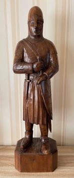 Grote kunstzinnige houtsculptuur, Vlaamse ridder, 77 cm!, Antiek en Kunst, Ophalen