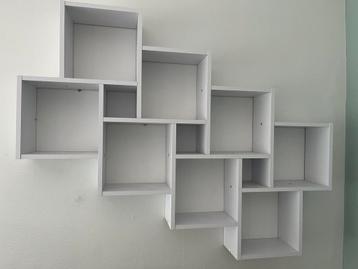Zwevende wandplank, kleur wit beschikbaar voor biedingen