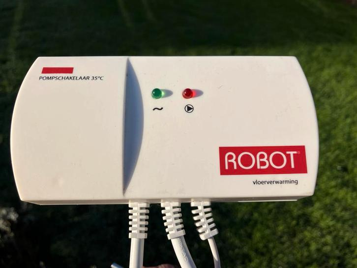 Pompschakelaar vloerverwarming, plug and play, Doe-het-zelf en Verbouw, Verwarming en Radiatoren, Zo goed als nieuw, Overige typen