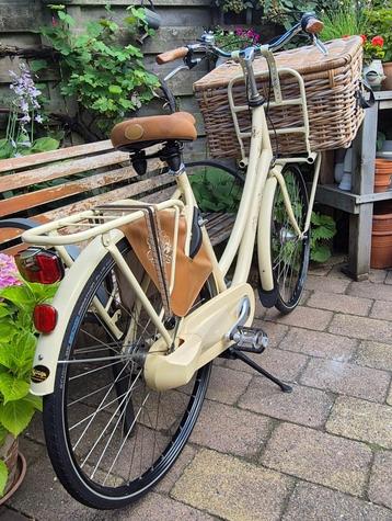 Zo goed als nieuwe Sparta omafiets, Nexus 3 en transportrek beschikbaar voor biedingen