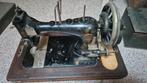 Antieke Singer Naaimachine, Ophalen