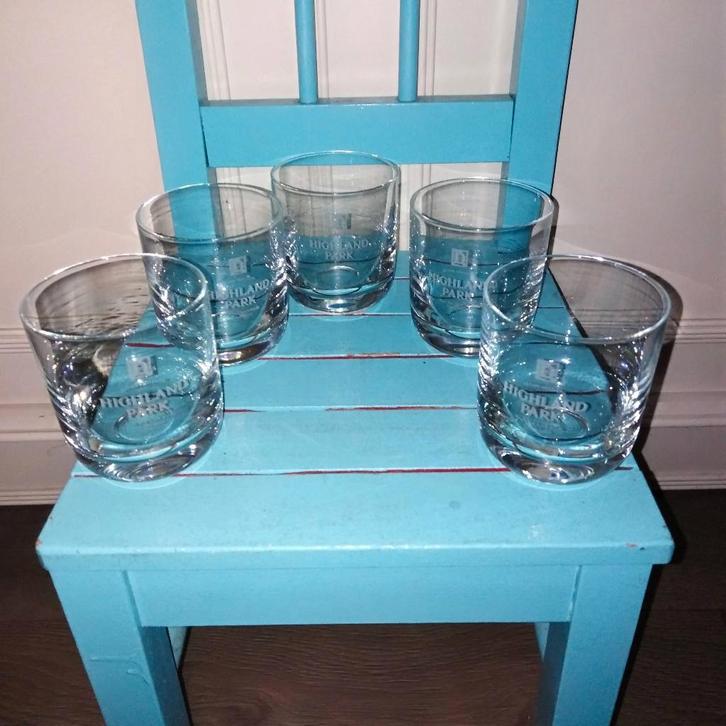 Single malt scotch whisky glazen Highland park 5 stuks, Verzamelen, Glas en Borrelglaasjes, Zo goed als nieuw, Overige typen, Ophalen