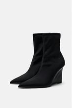 Dames Zara enkellaarzen met sleehak en stretch schoenen 38, Lage of Enkellaarzen, Ophalen of Verzenden, Zo goed als nieuw, Zara