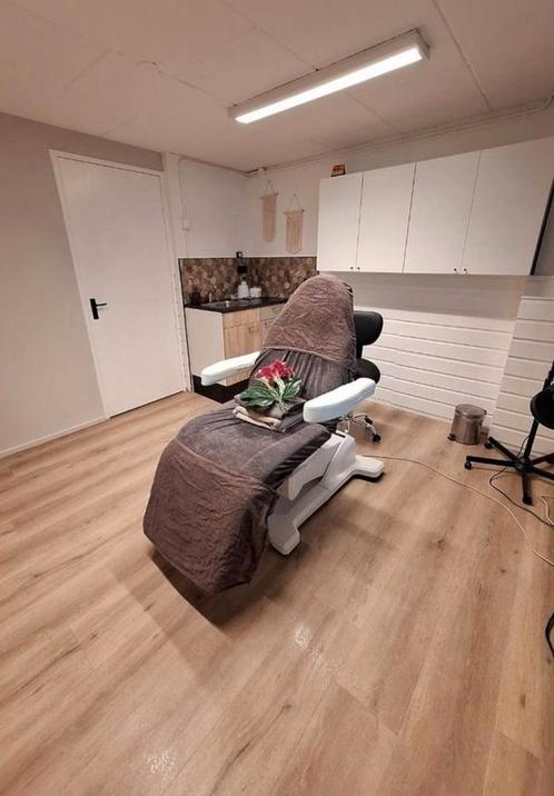 Stoelverhuur, pedicure, accupunctuur, sportmasseur, Hobby en Vrije tijd, Overige Hobby en Vrije tijd, Ophalen