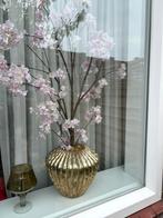 Twee potten met zijden bloemen moet weg!, Huis en Inrichting, Woonaccessoires | Droogbloemen, Ophalen, Zo goed als nieuw