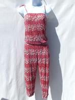 Leuke vrolijke jumpsuit met 3/4e pijp. Mt S, Kleding | Dames, Jumpsuits, ., Ophalen of Verzenden, Zo goed als nieuw, .
