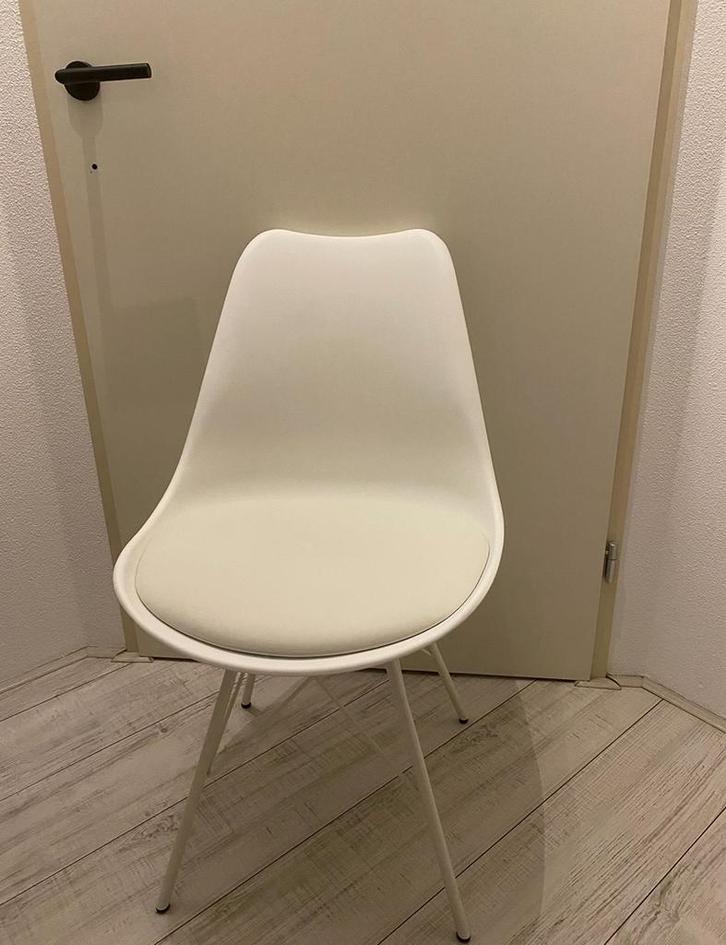 Stoelen Jysk, Huis en Inrichting, Stoelen, Zo goed als nieuw, Twee, Overige materialen, Wit, Ophalen