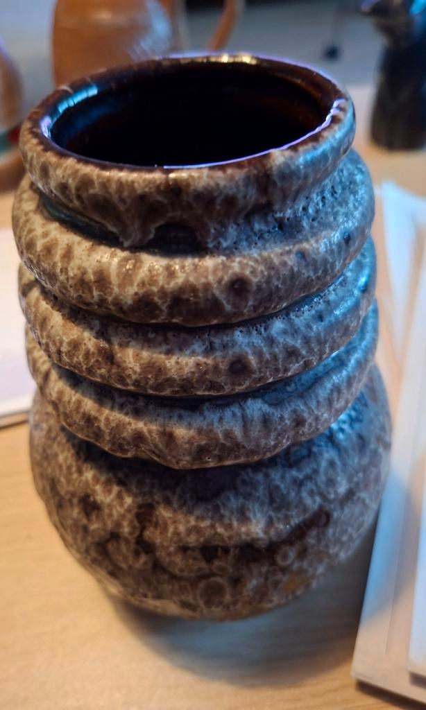 Fat Lava vaas, Huis en Inrichting, Woonaccessoires | Vazen, Gebruikt, Overige kleuren, Minder dan 50 cm, Aardewerk of Porselein