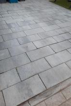 10 grijze oprit tegels van 60x30x6 cm. Circa 2 m2, Tuin en Terras, Tegels en Klinkers, Ophalen, Zo goed als nieuw, 10 m² of meer