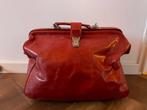 Rode Vintage Dokterstas, Sieraden, Tassen en Uiterlijk, 30 cm of meer, Minder dan 35 cm, Ophalen of Verzenden, Zo goed als nieuw