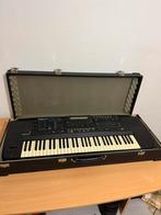 Roland E-70 Intelligent Synthesizer + Koffer, Ophalen of Verzenden, Zo goed als nieuw, 61 toetsen, Roland
