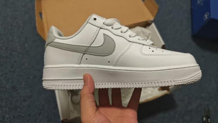 Nike Air Force 1 '07 Essential - Groen/Grijs, Kleding | Heren, Schoenen, Nieuw, Sneakers of Gympen, Overige kleuren, Ophalen of Verzenden