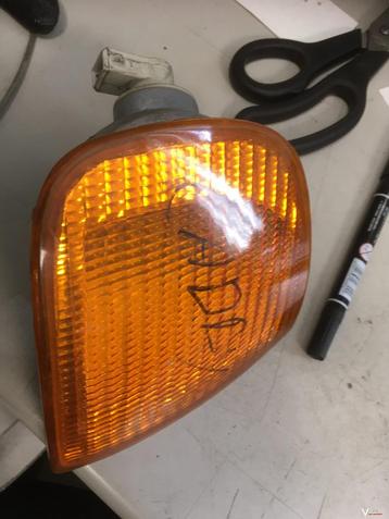 Vw Caddy 1998 knipperlicht rechtsvoor beschikbaar voor biedingen