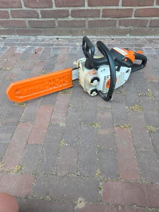 Stihl ms 192c kettingzaag, Doe-het-zelf en Verbouw, Gereedschap | Zaagmachines, Zo goed als nieuw, Kettingzaag, 1200 watt of meer