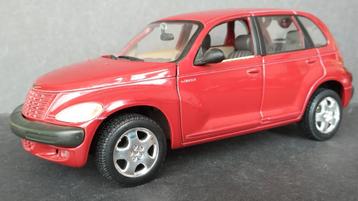 Chrysler PT Cruiser 1:18 Maisto Pol  beschikbaar voor biedingen
