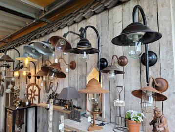 Antieke klassieke buitenlamp stallamp buitenverlichting beschikbaar voor biedingen