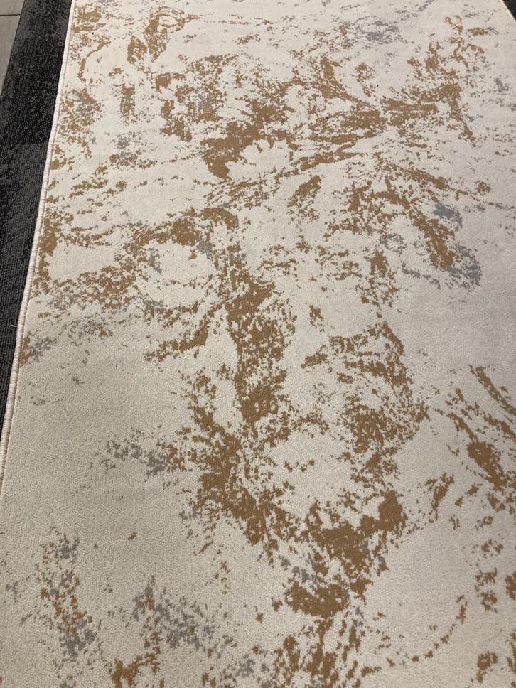 Beige Loper met Goud & Gele Accenten - 1.10x4m, Huis en Inrichting, Stoffering | Tapijten en Kleden, Nieuw, 100 tot 150 cm, 200 cm of meer