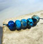 Lampwork glaskralen blauw parelmoer 14mm, Hobby en Vrije tijd, Kralen en Sieraden maken, Ophalen of Verzenden, Nieuw, Kraal