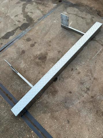 Volkswagen Crafter L2 RVS Achterbalk Rearbalk 10x10CM NIEUW beschikbaar voor biedingen