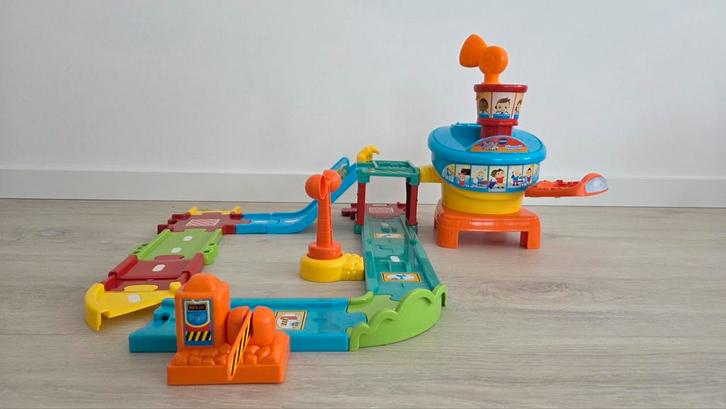 Vtech Toet Toet Vliegveld (incompleet), Kinderen en Baby's, Speelgoed | Babyspeelgoed, Gebruikt, Overige typen, Met licht, Met geluid