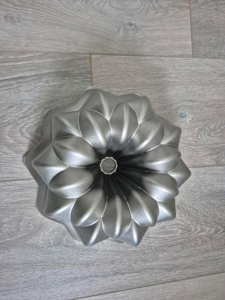 Nordic Ware Star Bakvorm - Stervormige Cakevorm, Huis en Inrichting, Keuken | Keukenbenodigdheden, Zo goed als nieuw, Ophalen of Verzenden