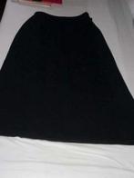 Lange zwarte rok met kleine beschadigingen.  Maat 36, Carnaval, Ophalen of Verzenden, Kleding, Maat 36 (S)