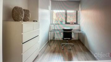 Eet/Bureau Tafel IKEA beschikbaar voor biedingen