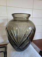 Vintage geslepen glazen vaas, Antiek en Kunst, Ophalen of Verzenden