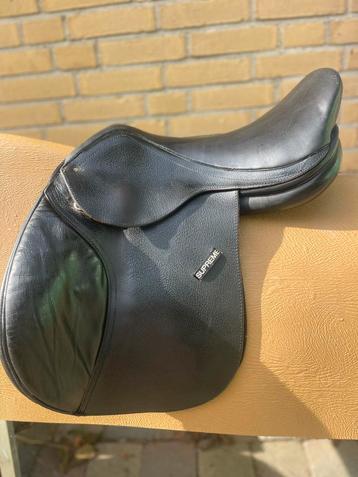 16,5 inch zwart springzadel met verwisselbare bomen! beschikbaar voor biedingen