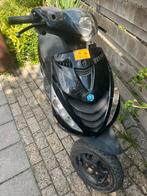 Zip sp 2000 spaans, Fietsen en Brommers, Scooters | Piaggio, Zip, Ophalen of Verzenden, Zo goed als nieuw, Benzine
