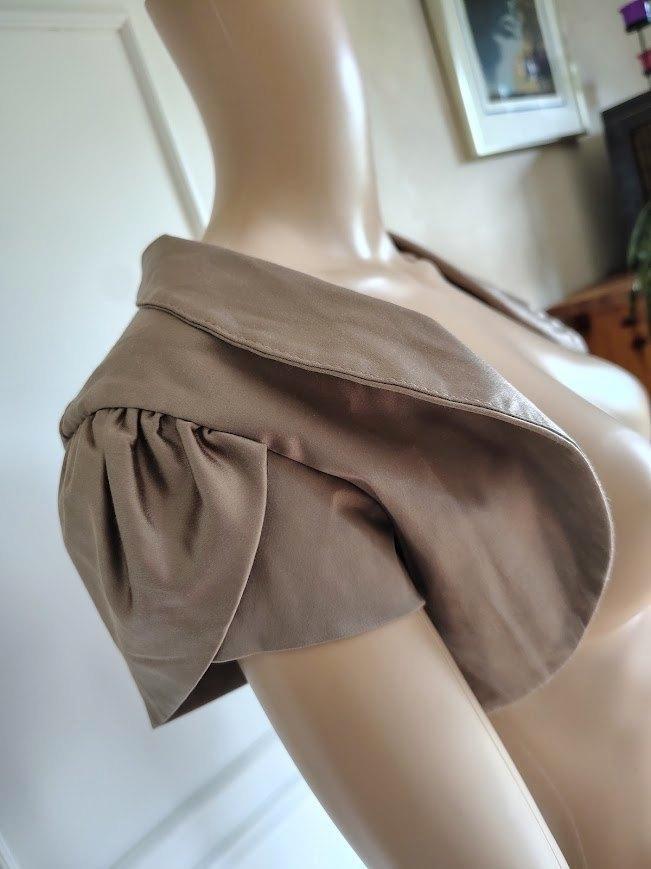 nieuwe bolero  g, Kleding | Dames, Gelegenheidskleding, Nieuw, Overige typen, Maat 36 (S), Beige, Verzenden