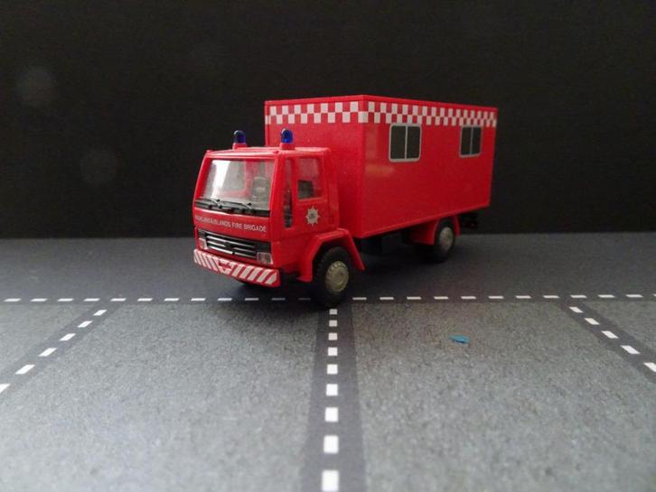 037 rietze ford truck highland fire brigade 1:87 truck, Hobby en Vrije tijd, Modelauto's | 1:87, Zo goed als nieuw, Bus of Vrachtwagen