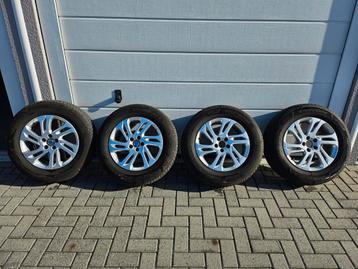 Volvo XC60 Sportvelgen met 4-seizoenenbanden beschikbaar voor biedingen