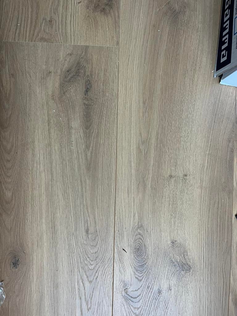 Ca. 3 m2 laminaat eiken kleur, Ophalen, Bruin, Nieuw, Minder dan 10 m²