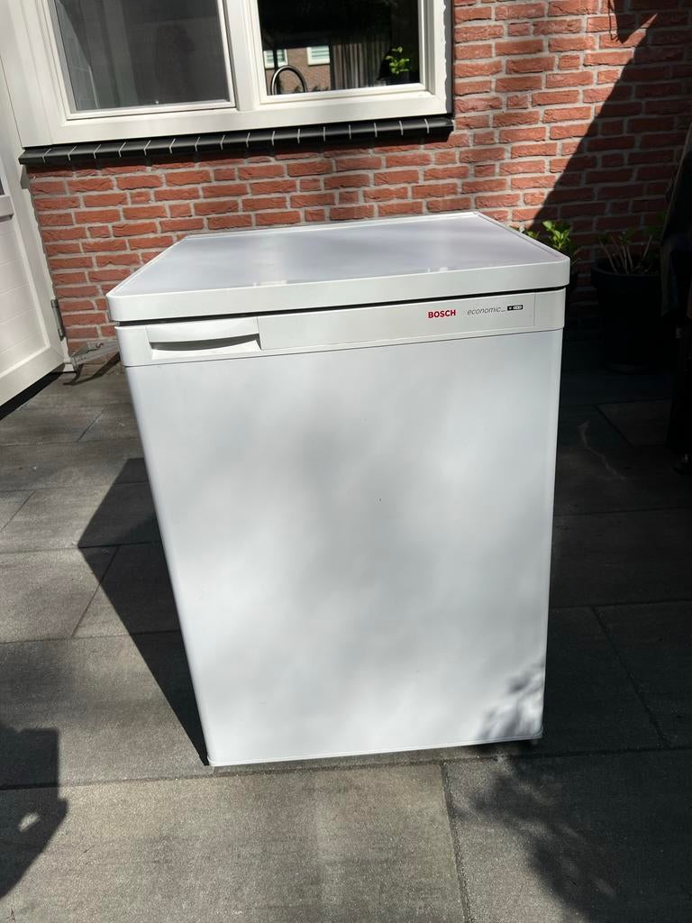 Bosch vrieskast, Witgoed en Apparatuur, Vriezers en Diepvrieskisten, Gebruikt, Minder dan 60 cm, Vrijstaand, Ophalen