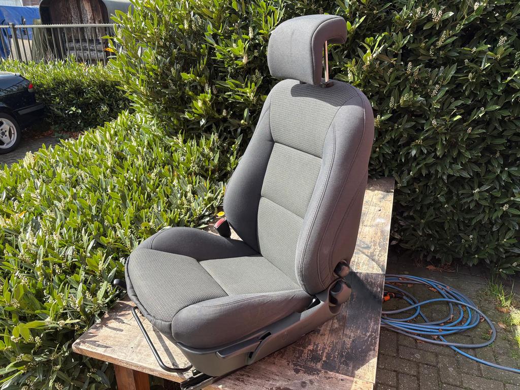 Saab 9-5 bestuurderstoel ook geschikt voor camper of bus, Auto-onderdelen, Ophalen, Gebruikt, Saab