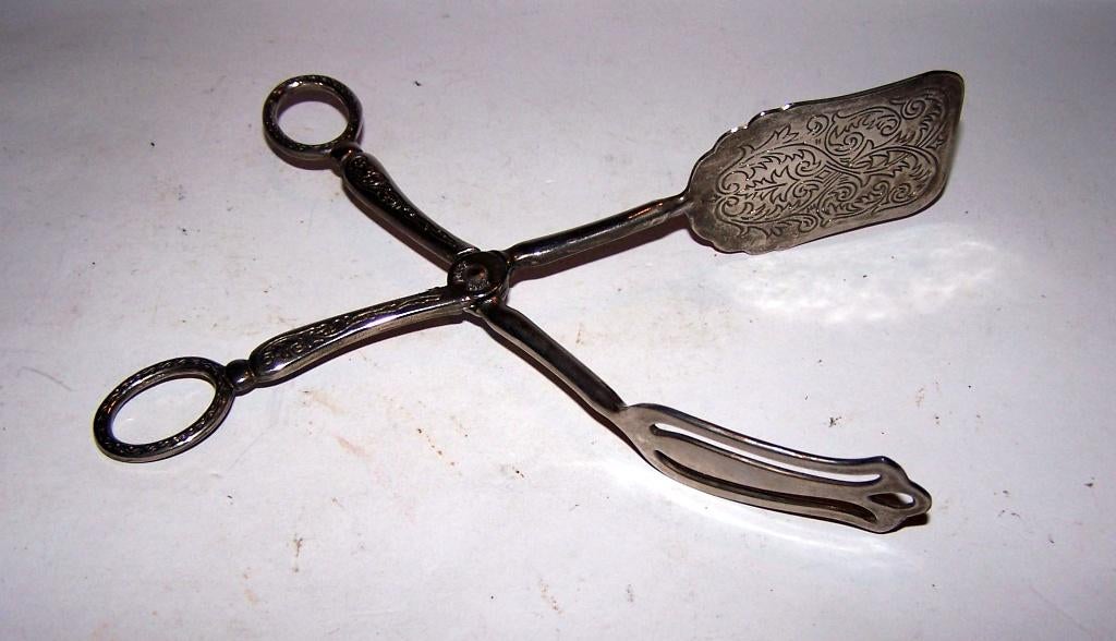 Prachtige antieke bewerkte gebakstang.Zinc Alloy Silverplate, Antiek en Kunst, Antiek | Bestek, Ophalen of Verzenden