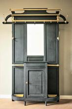 halkast  hoog 2m breed 1,40m diep 26cm heel, Huis en Inrichting, Kasten | Overige, Ophalen, Gebruikt