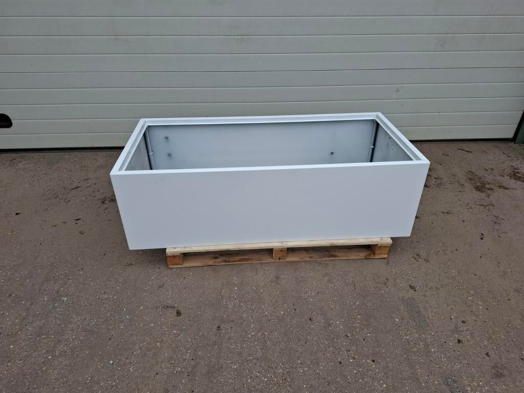 Stalen plantenbakken RAL 9016, Ophalen, Nieuw, Metaal