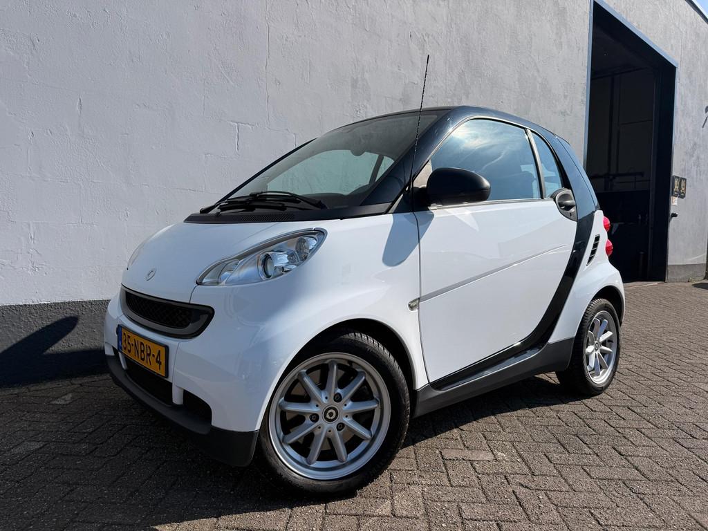 Smart Fortwo coupé 1.0 mhd Pure Automaat - Airco, Auto's, Smart, Automaat, Euro 5, Achterwielaandrijving, Gebruikt